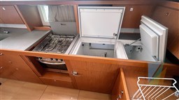 Beneteau_Sense_50_29