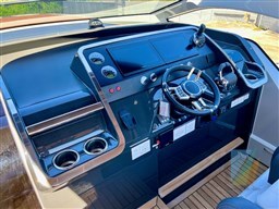 Fairline_F_Line_33_13