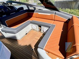 Fairline_F_Line_33_8