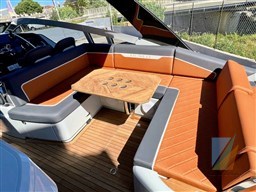 Fairline_F_Line_33_0