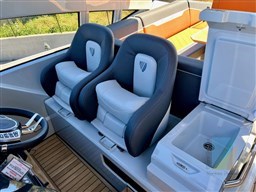 Fairline_F_Line_33_14