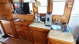 Beneteau_swift_trawler_42_39
