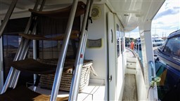 Beneteau_swift_trawler_42_2