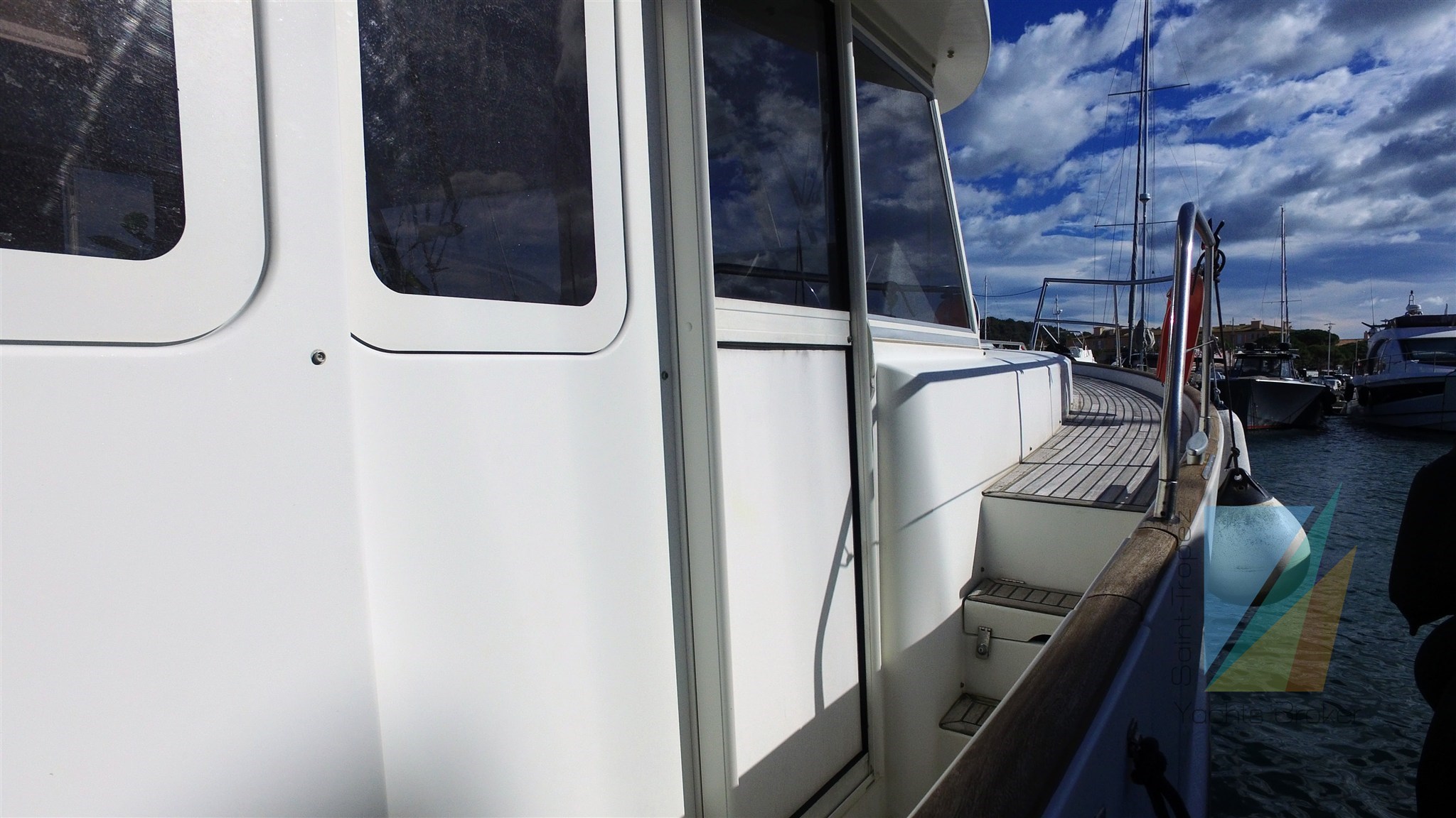 Beneteau_swift_trawler_42_5