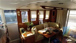 Beneteau_swift_trawler_42_36