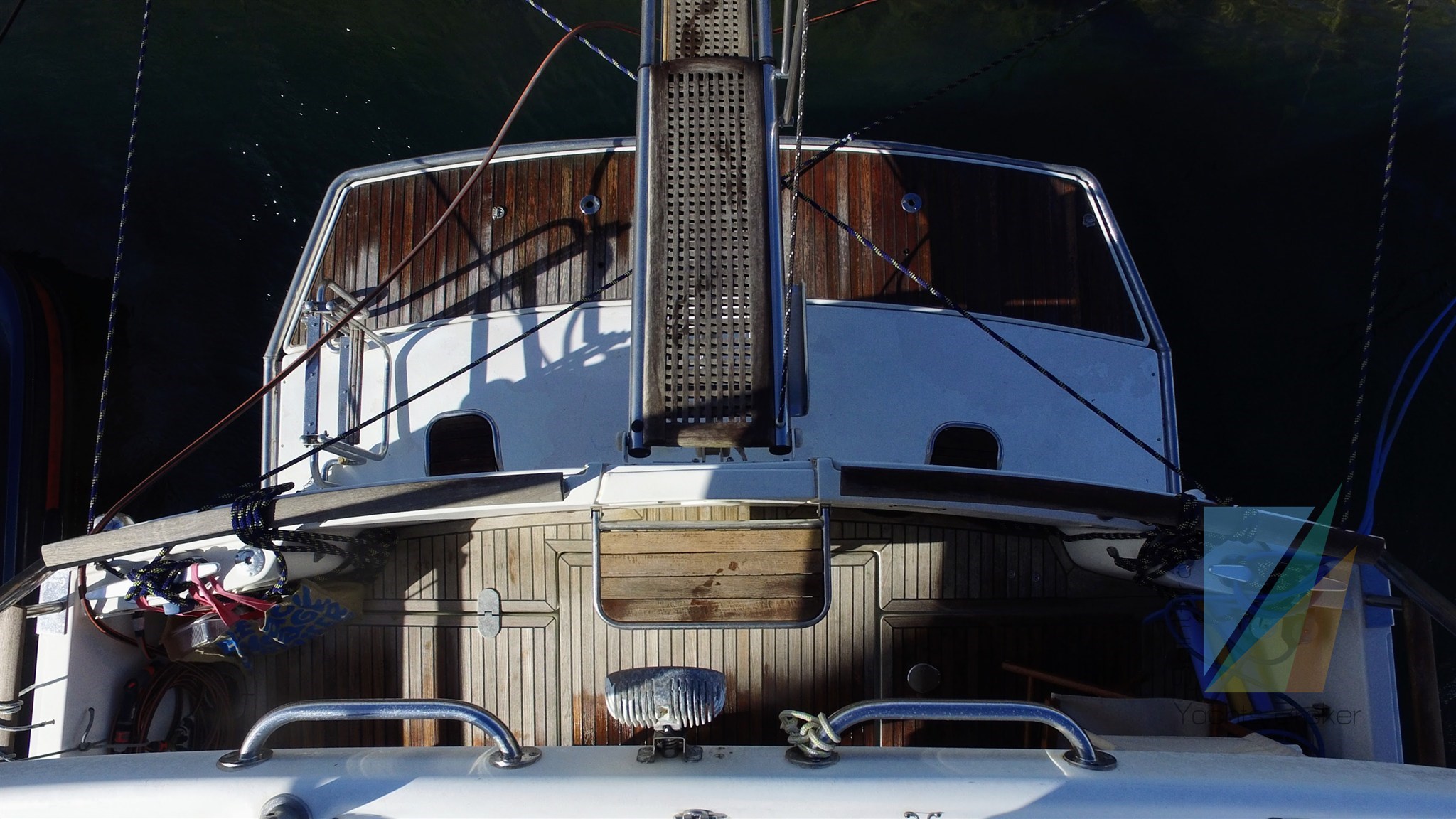 Beneteau_swift_trawler_42_30
