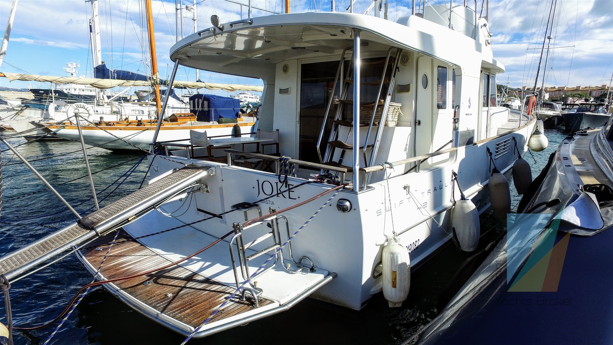 Beneteau_swift_trawler_42_20