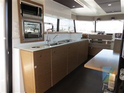 Fountaine_Pajot_MY37-103