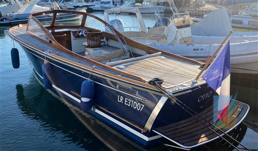 Latitude 46 Lady Scarlett