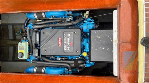 Hacker_Boats_30_Sport_13