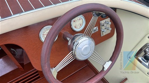 Hacker_Boats_30_Sport_4