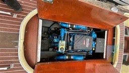 Hacker_Boats_30_Sport_18