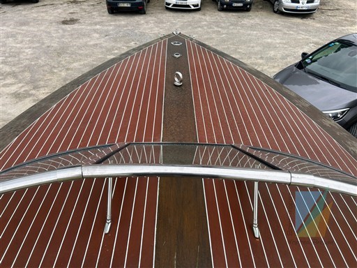 Hacker_Boats_30_Sport_3