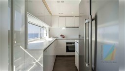 Maiora 30 Walk-Around (27)